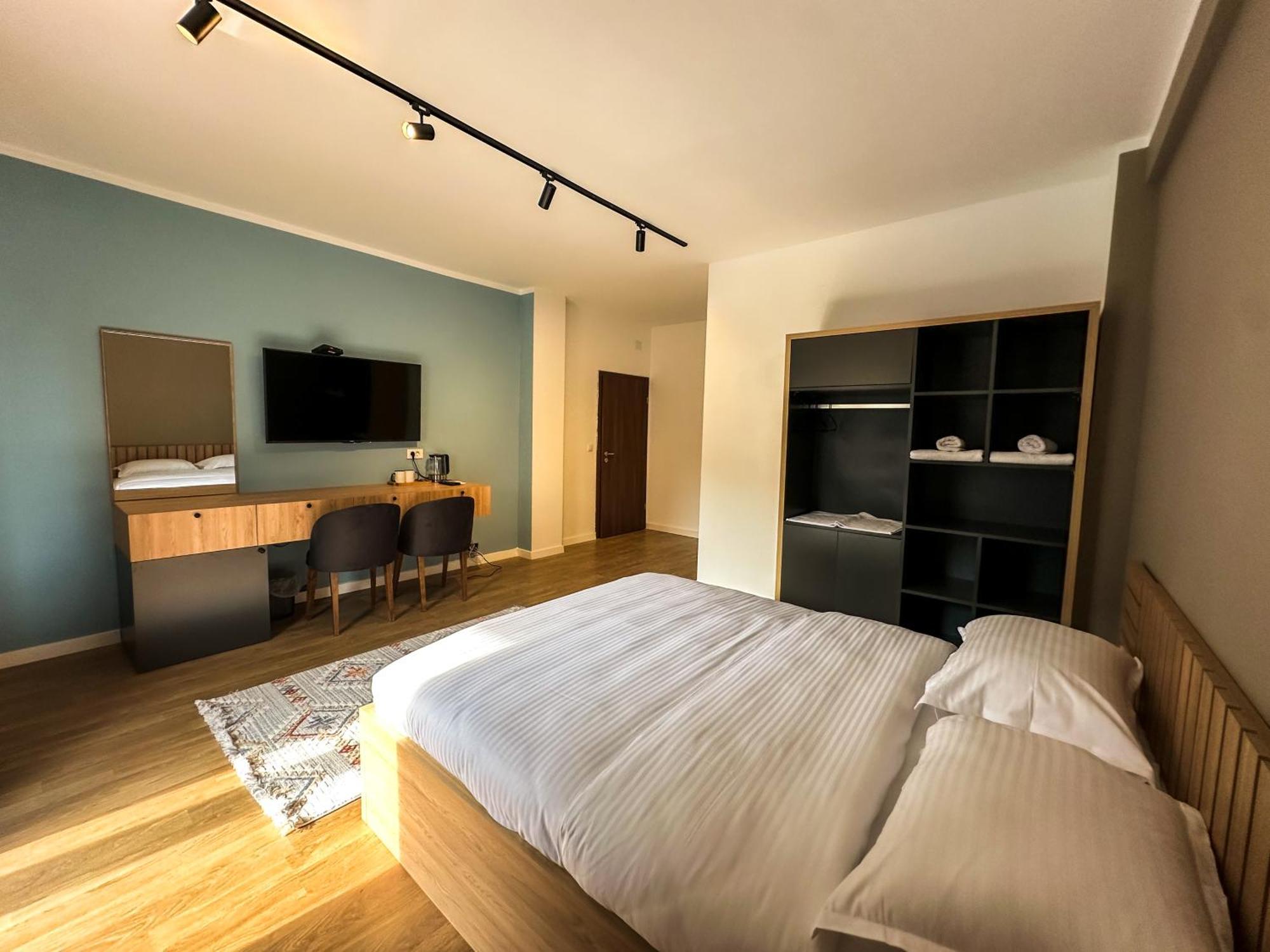 Grand Apartments Prishtina Pristina Exterior photo